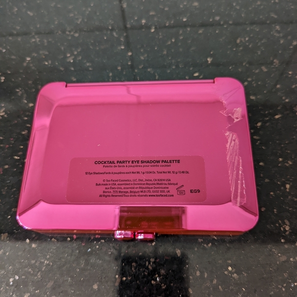 Too Faced Palm Springs Dreams Eye Shadow Palette. - Picture 6 of 8